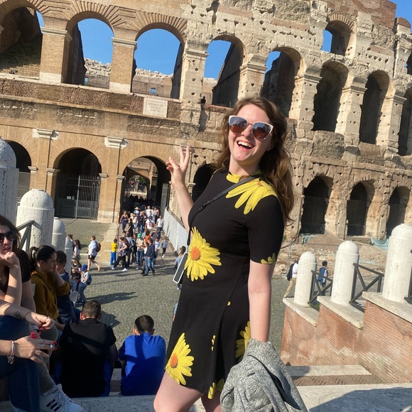 Meet your Posher, Molly - Picture 4 of 7